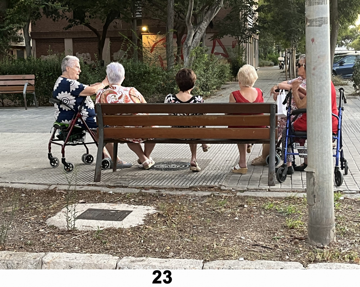 M-23-.Una-tarde-entre-amigas